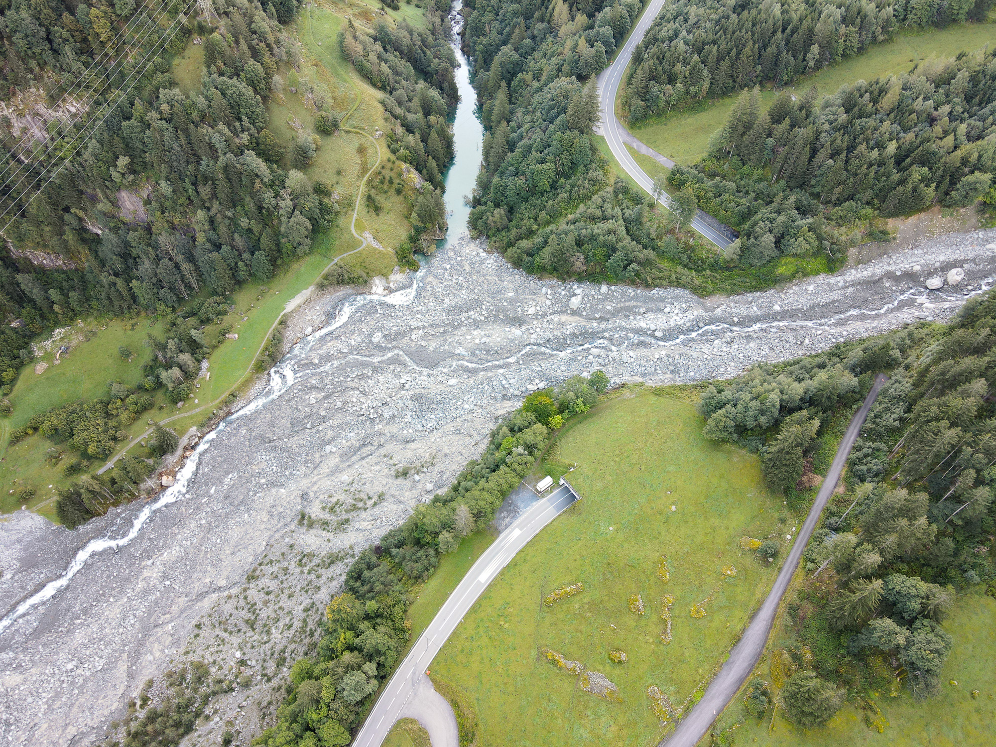 /home/nopasiri/public_html/inggeol.ch/site/assets/files/1113/dji_0327.jpg